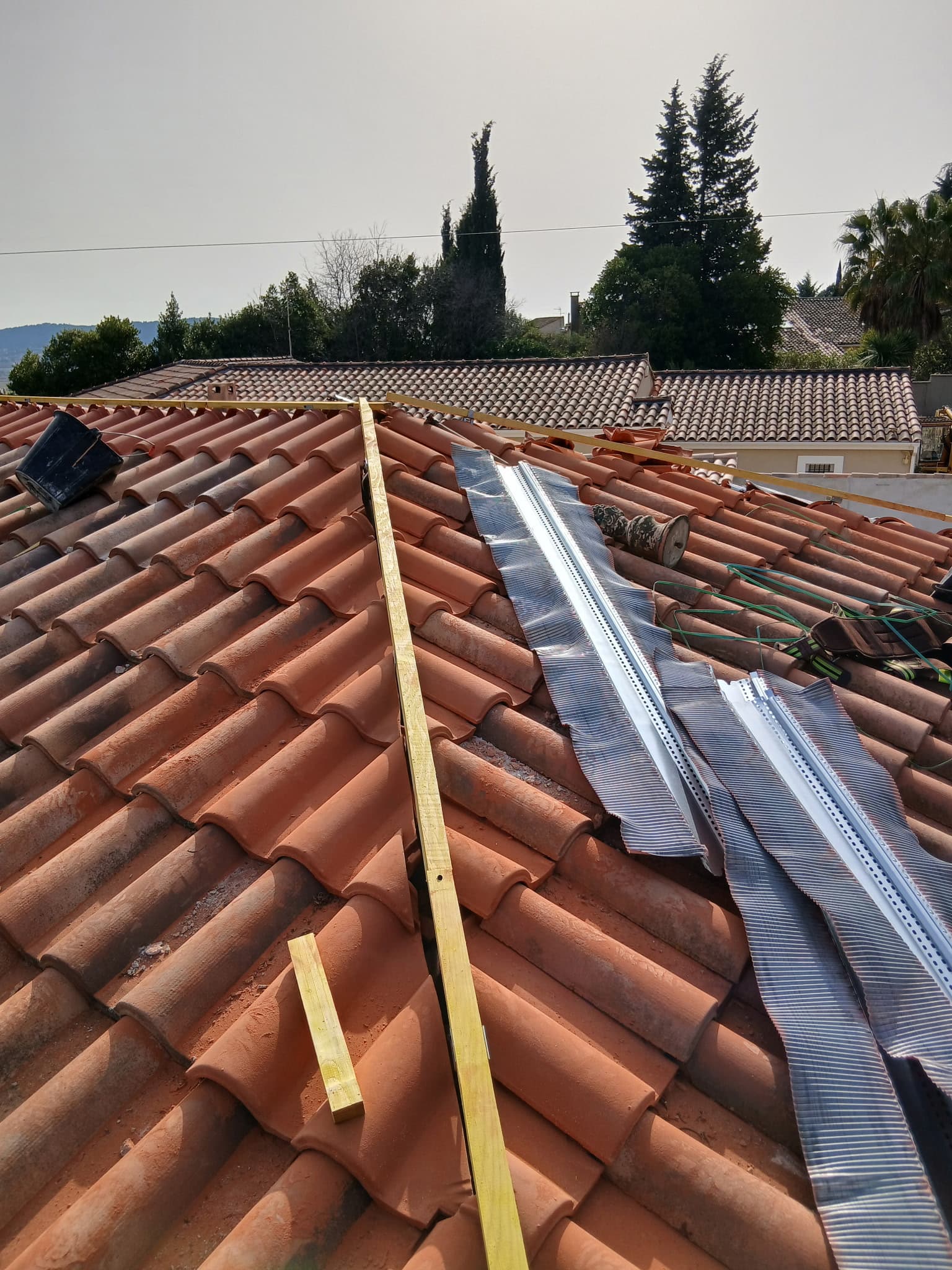 Réfection du Faîtage et des Araignées – Calvisson
