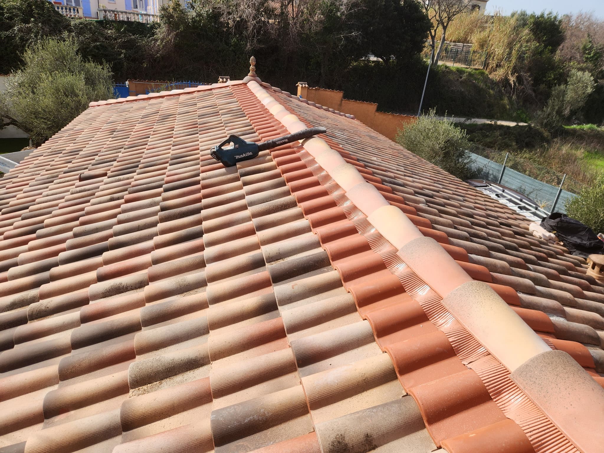 Réfection du Faîtage et des Araignées – Calvisson