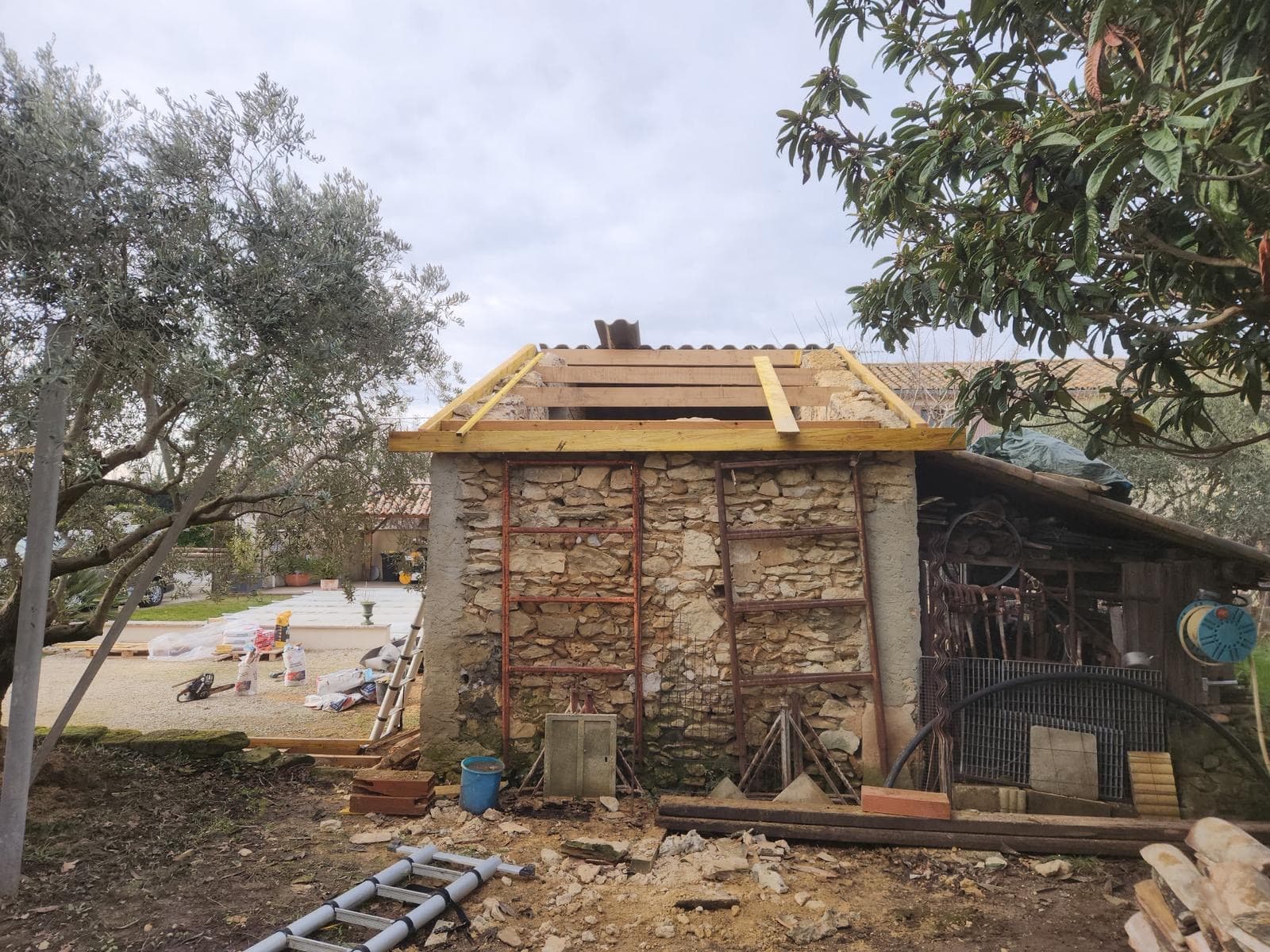Réfection de Toiture d'un Cabanon en Pierre