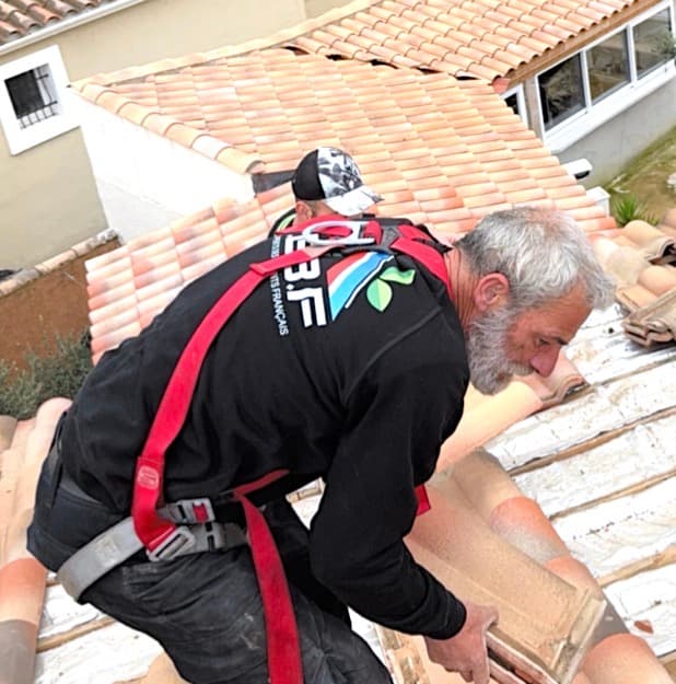 Réfection du Faîtage et des Araignées – Calvisson