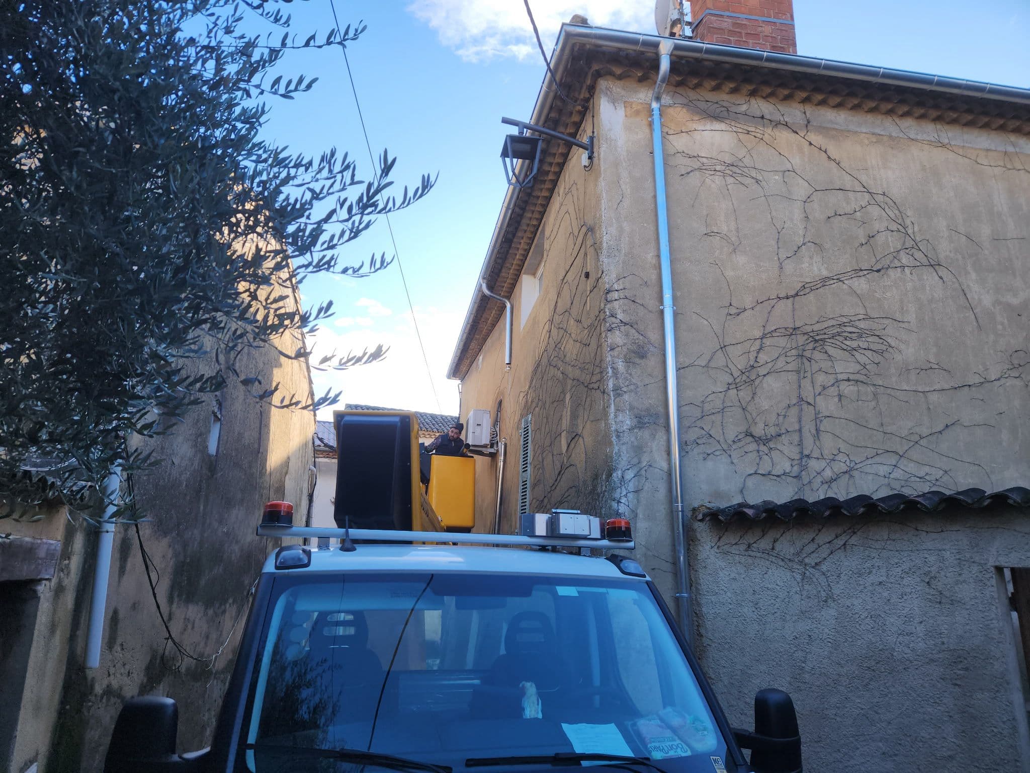 Pose de Gouttières en Centre-Ville