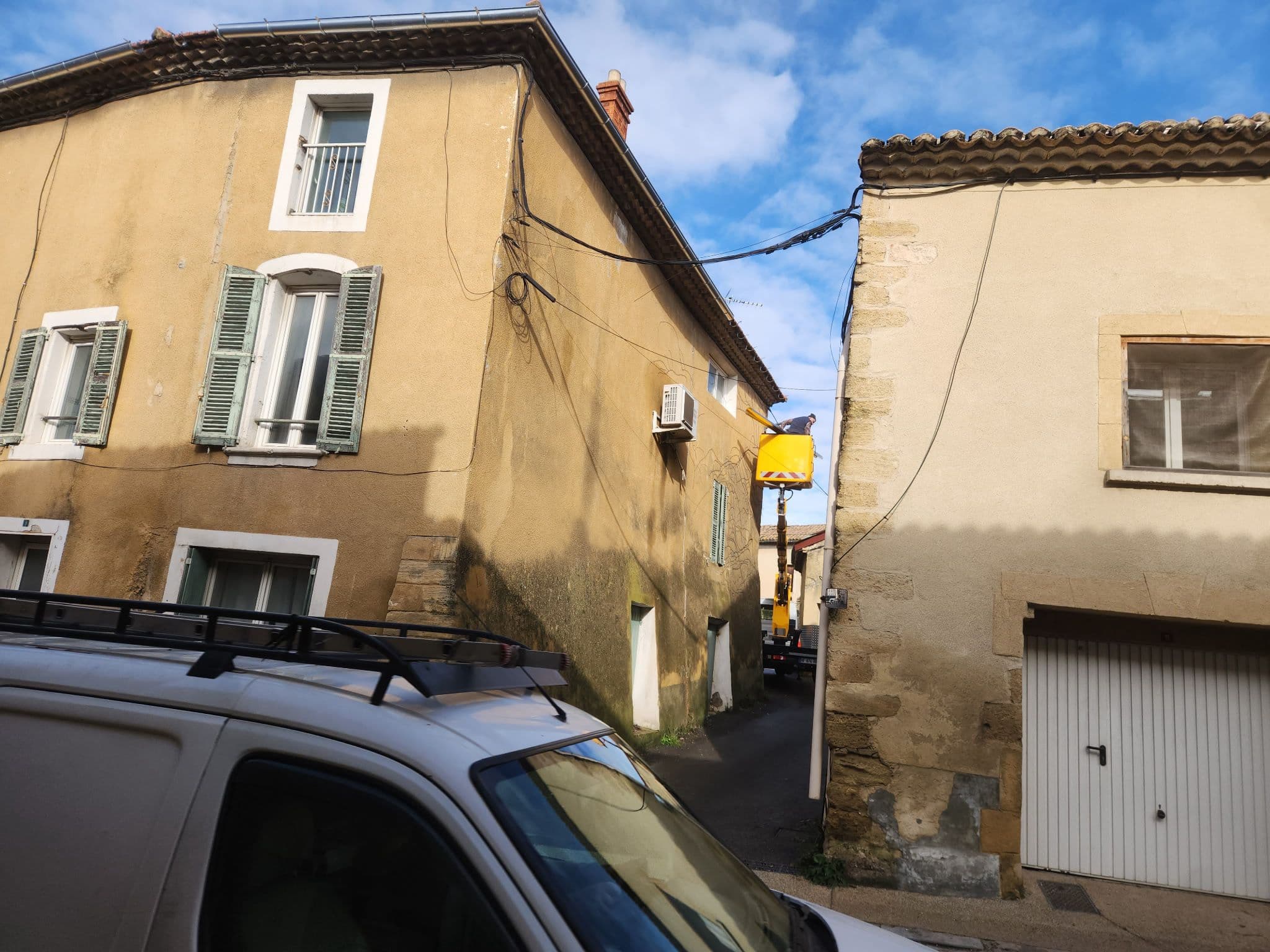 Pose de Gouttières en Centre-Ville