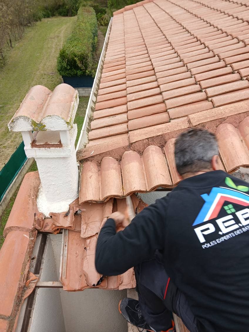 Réfection Partielle de Toiture et Solin en Plomb sur Mesure